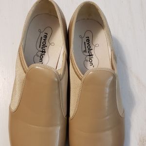 Never worn Revolution Stretch Tap Boot Sz 9.5